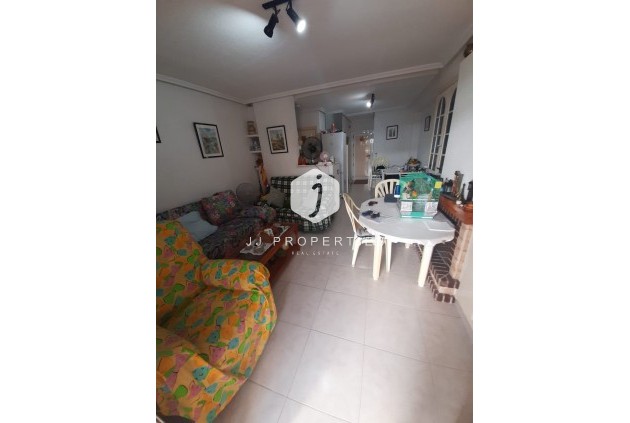 Resale - Chalet -
Torrevieja - Costa Blanca
