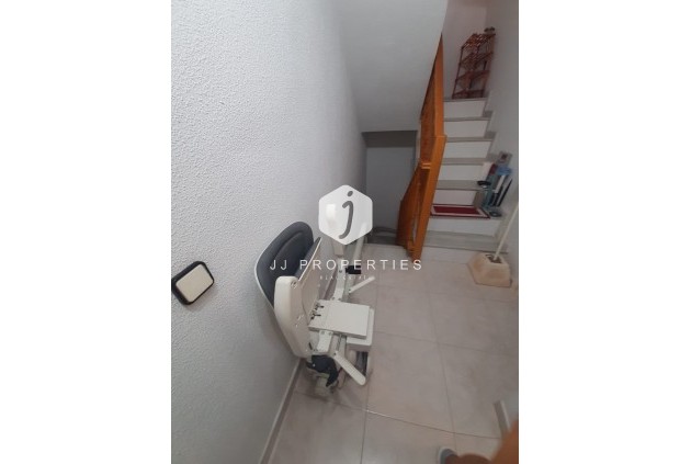 Resale - Chalet -
Torrevieja - Costa Blanca