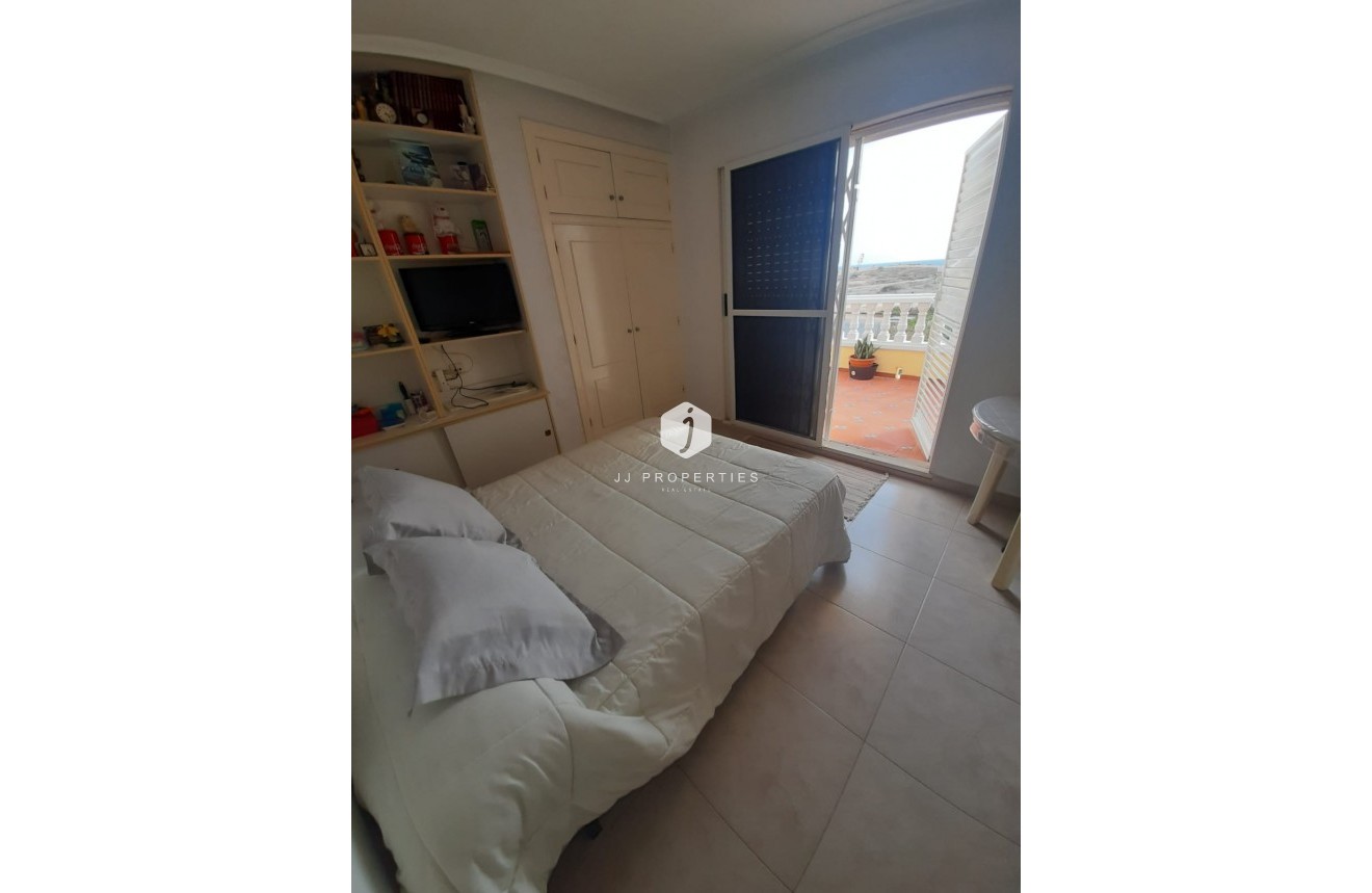Resale - Chalet -
Torrevieja - Costa Blanca