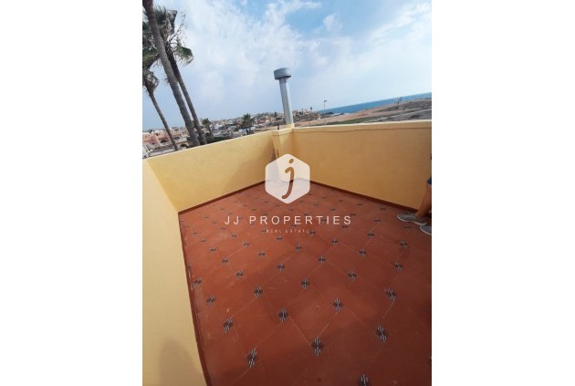 Resale - Chalet -
Torrevieja - Costa Blanca