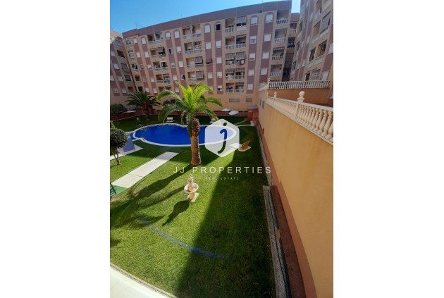 Resale - Apartment / flat -
Torrevieja - Costa Blanca