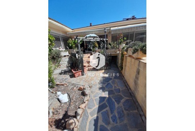 Resale - Villa -
Orihuela Costa - Costa Blanca