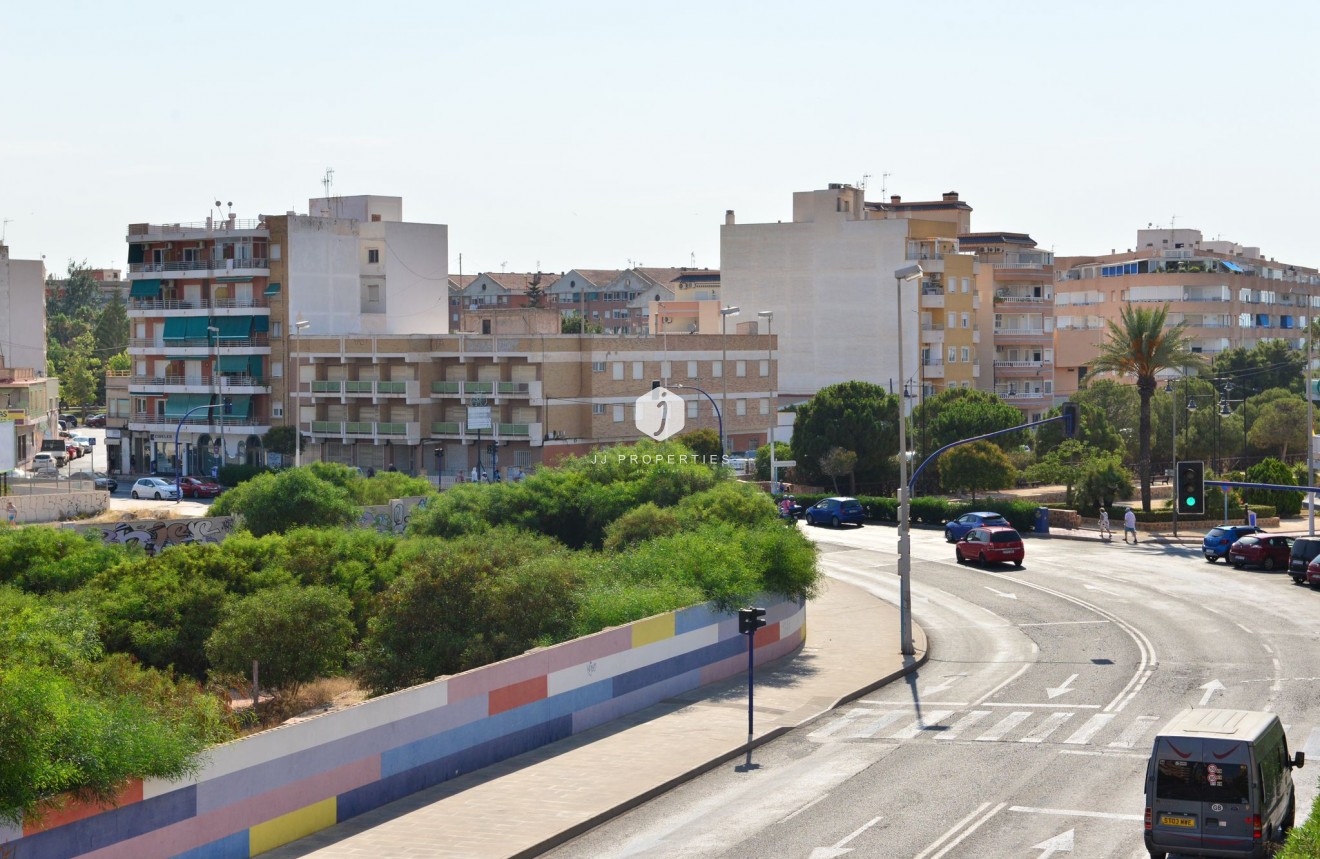 Resale - Apartment / flat -
Torrevieja - Costa Blanca