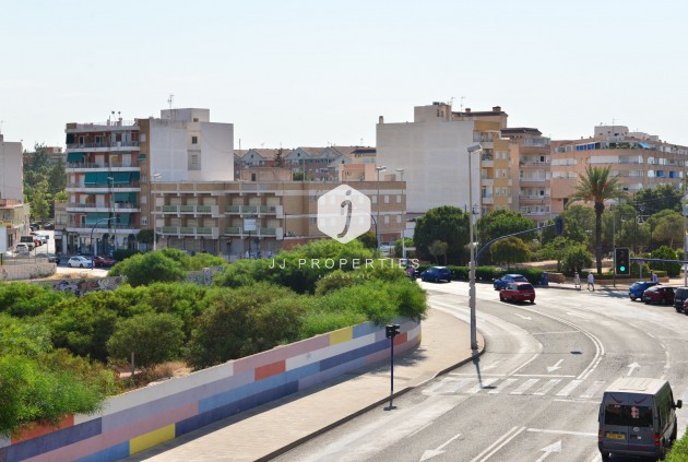 Resale - Apartment / flat -
Torrevieja - Costa Blanca
