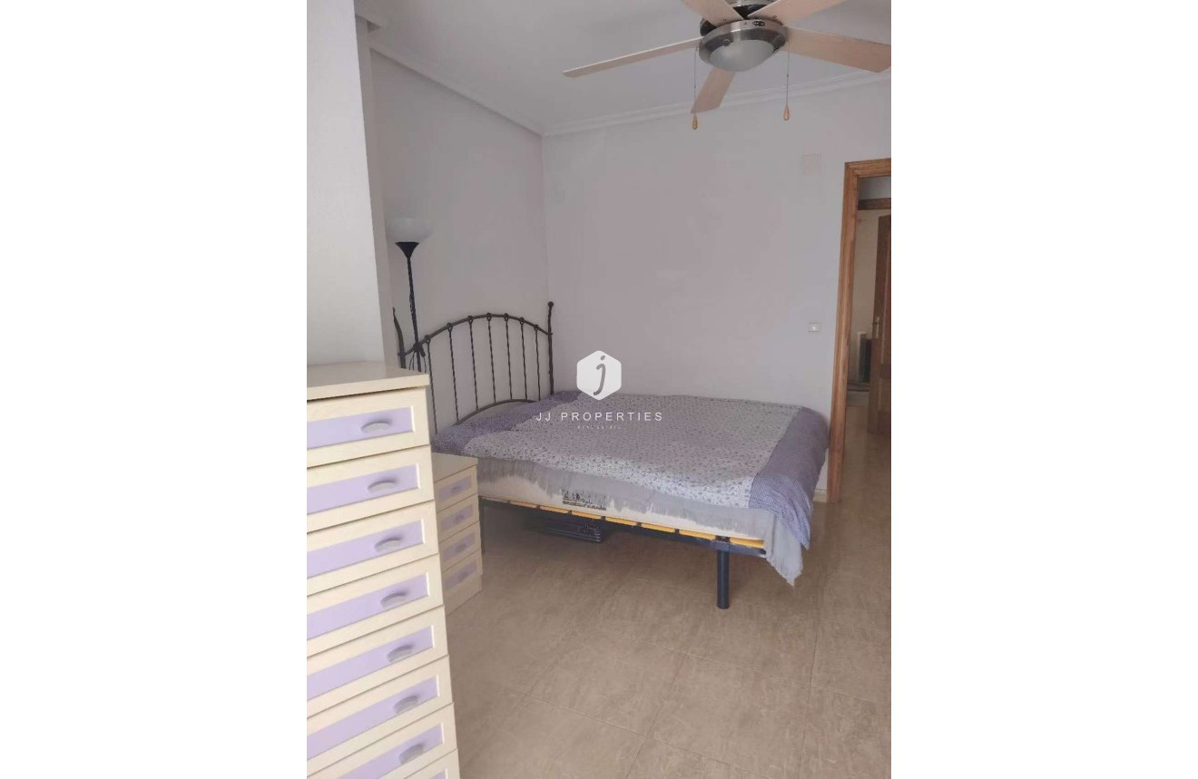 Resale - Apartment / flat -
Torrevieja - Costa Blanca