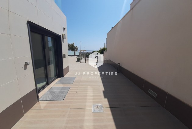 Resale - Villa -
San Miguel de Salinas - Inland