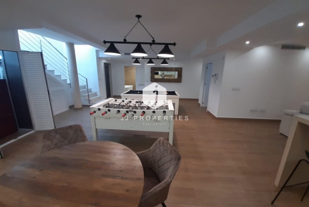 Resale - Villa -
San Miguel de Salinas - Inland