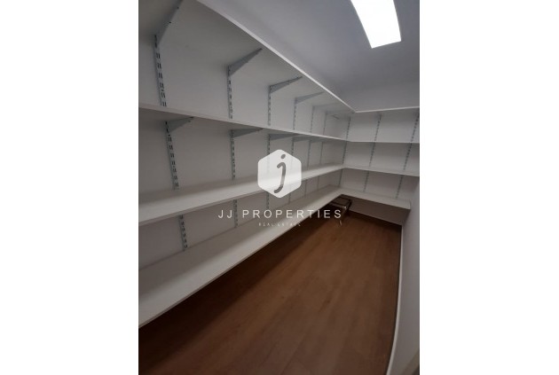 Resale - Villa -
San Miguel de Salinas - Inland