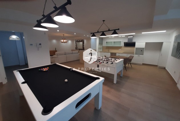 Resale - Villa -
San Miguel de Salinas - Inland