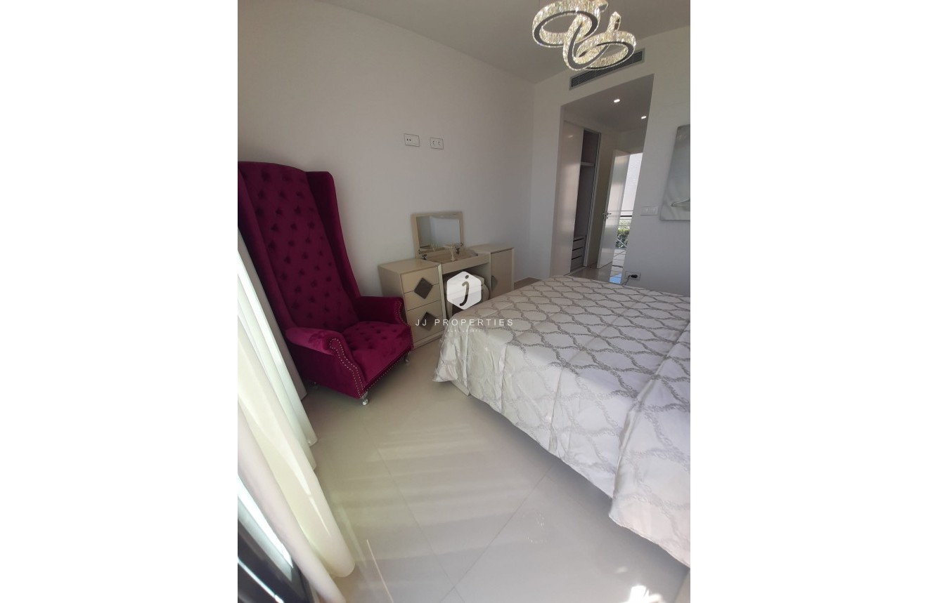 Resale - Villa -
San Miguel de Salinas - Inland