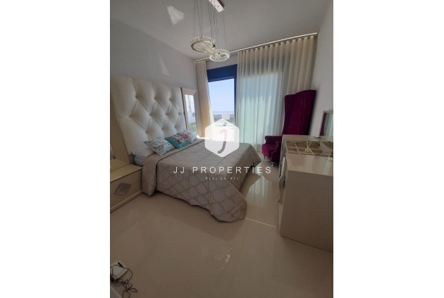 Resale - Villa -
San Miguel de Salinas - Inland