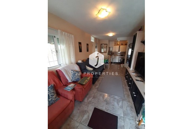 Resale - Chalet -
Torrevieja - Costa Blanca