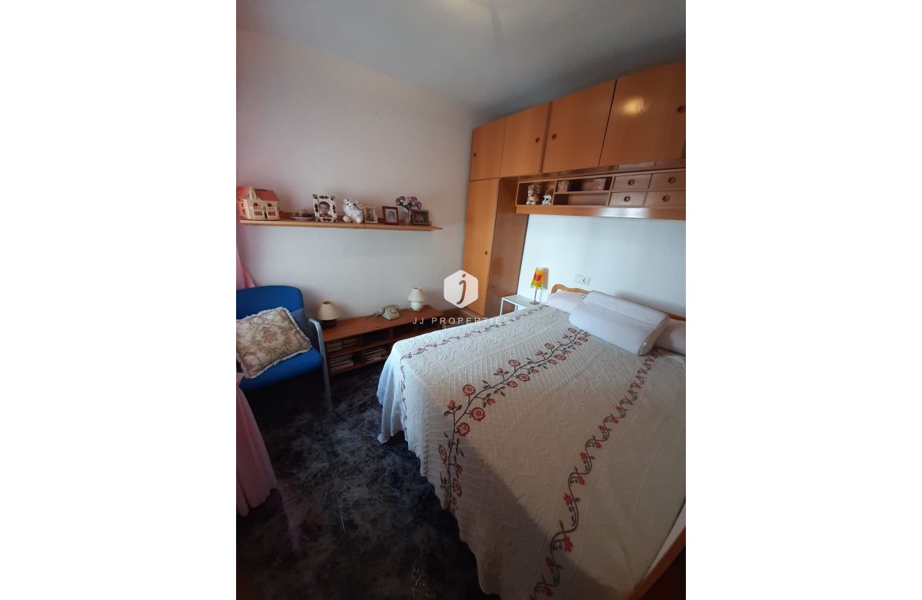 Resale - Chalet -
Torrevieja - Costa Blanca