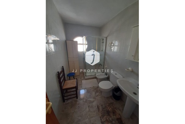 Resale - Chalet -
Torrevieja - Costa Blanca