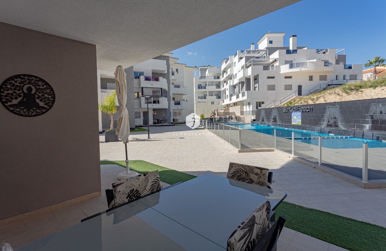 Resale - Apartment / flat -
Orihuela Costa - Costa Blanca