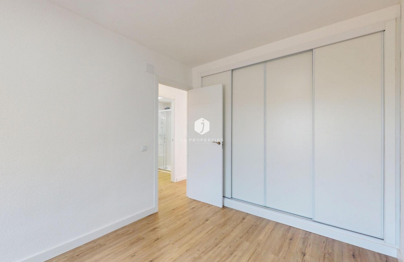 Resale - Bungalow -
Orihuela Costa - Costa Blanca