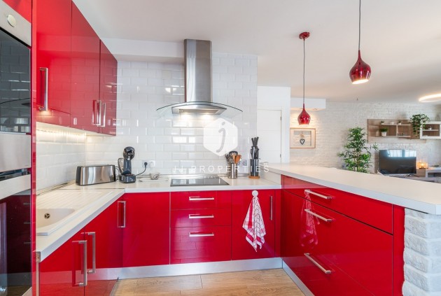 Resale - Chalet -
Torrevieja - Costa Blanca