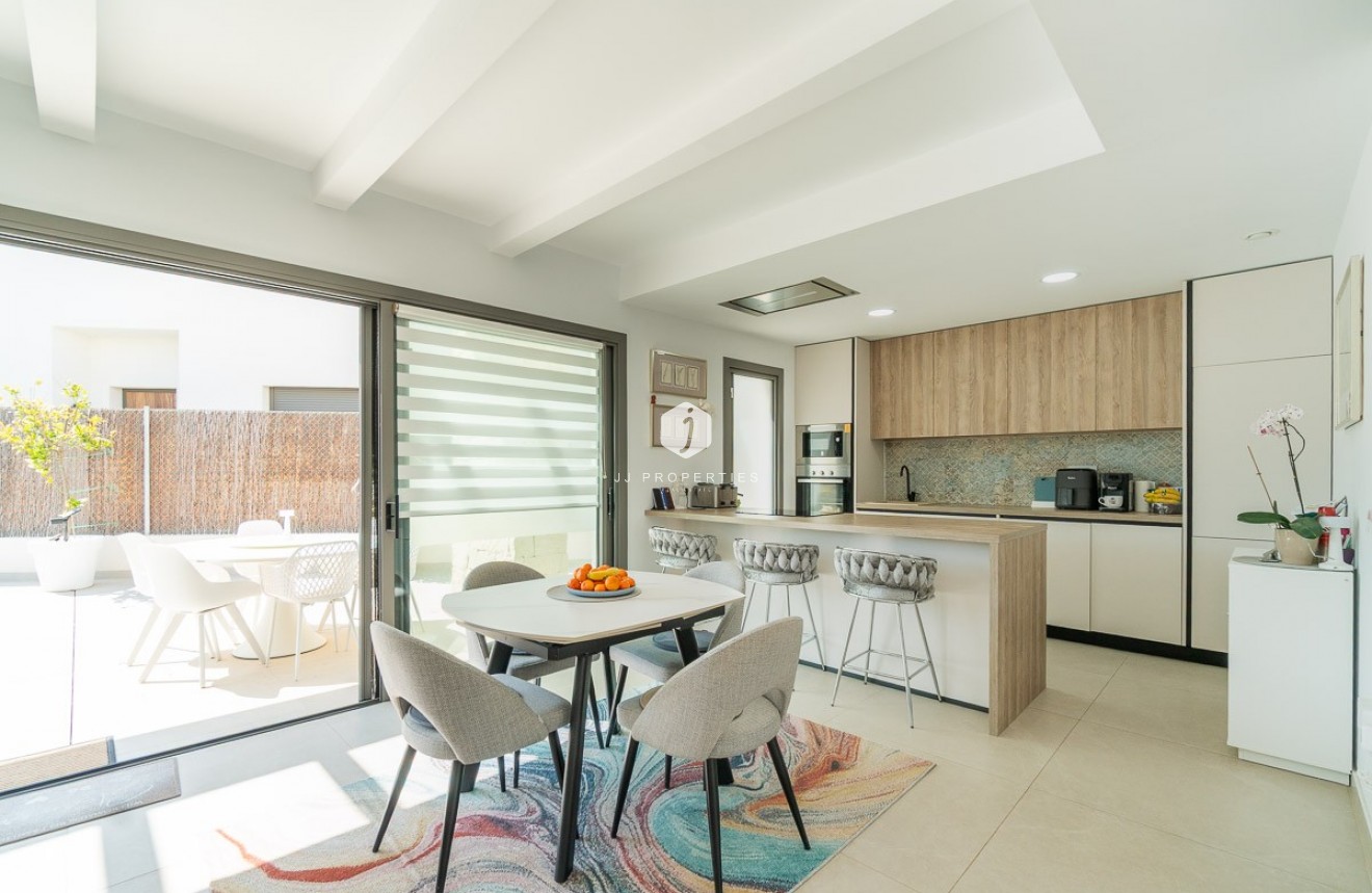 Resale - Villa -
Orihuela Costa - Costa Blanca