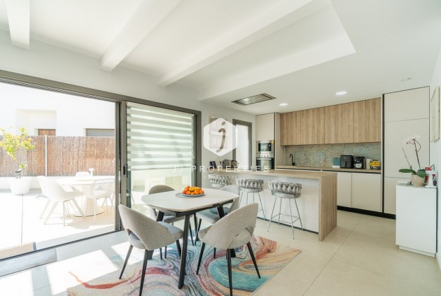 Resale - Villa -
Orihuela Costa - Costa Blanca