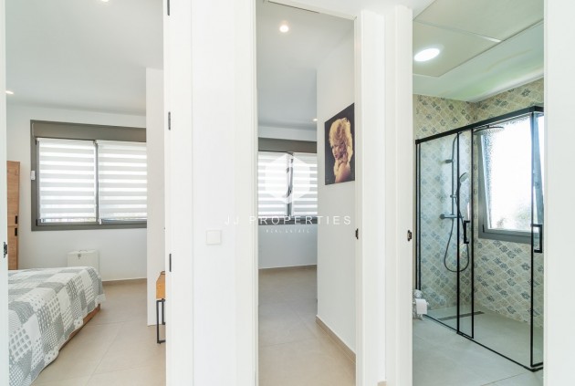 Resale - Villa -
Orihuela Costa - Costa Blanca