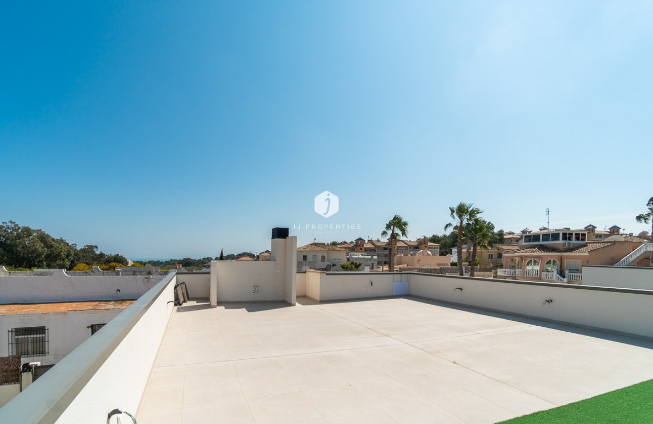 Resale - Villa -
Orihuela Costa - Costa Blanca