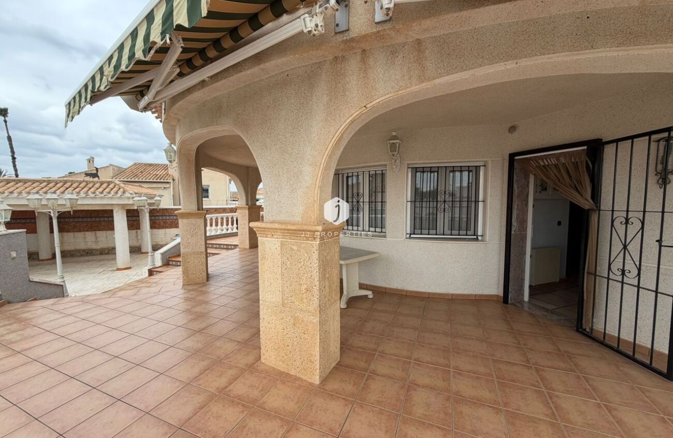 Resale - Villa -
Playa Flamenca - Costa Blanca