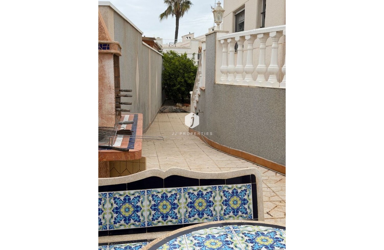 Resale - Villa -
Playa Flamenca - Costa Blanca