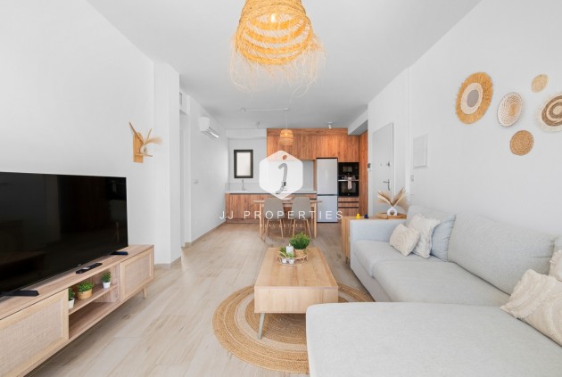 Resale - Apartment / flat -
San Miguel de Salinas - Inland