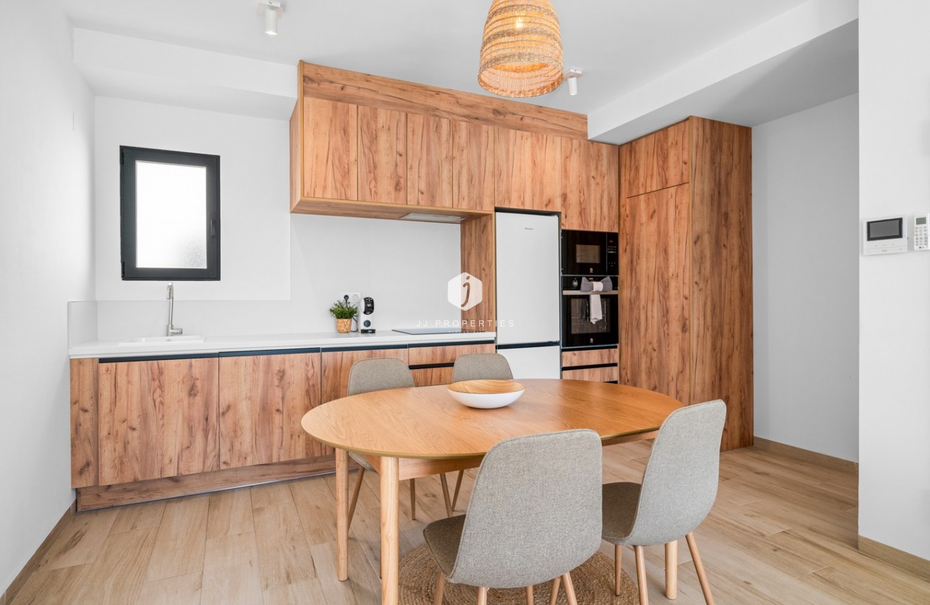 Resale - Apartment / flat -
San Miguel de Salinas - Inland