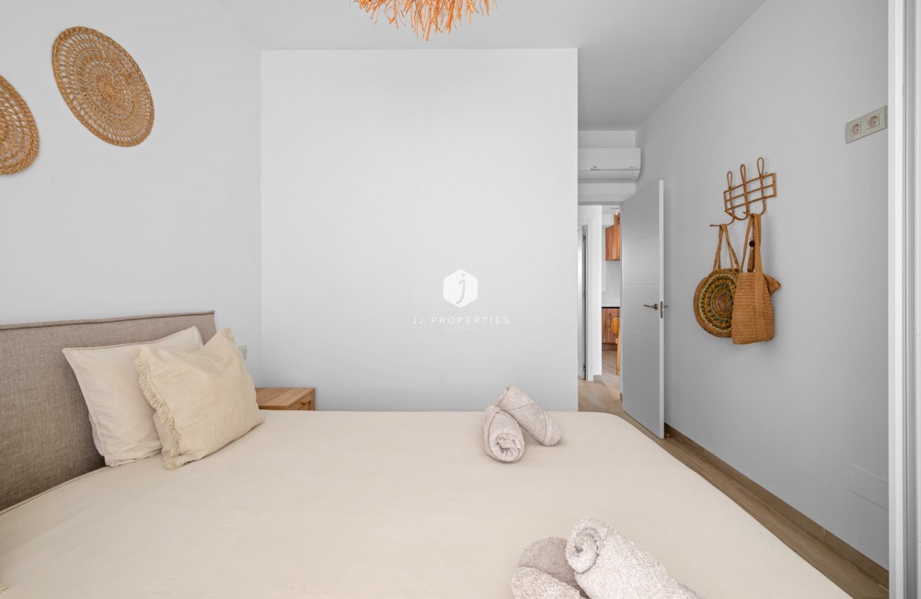 Resale - Apartment / flat -
San Miguel de Salinas - Inland