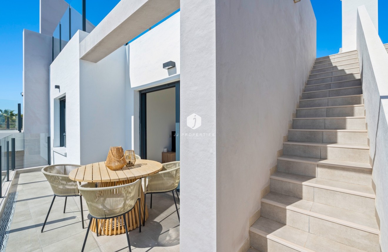 Resale - Apartment / flat -
San Miguel de Salinas - Inland