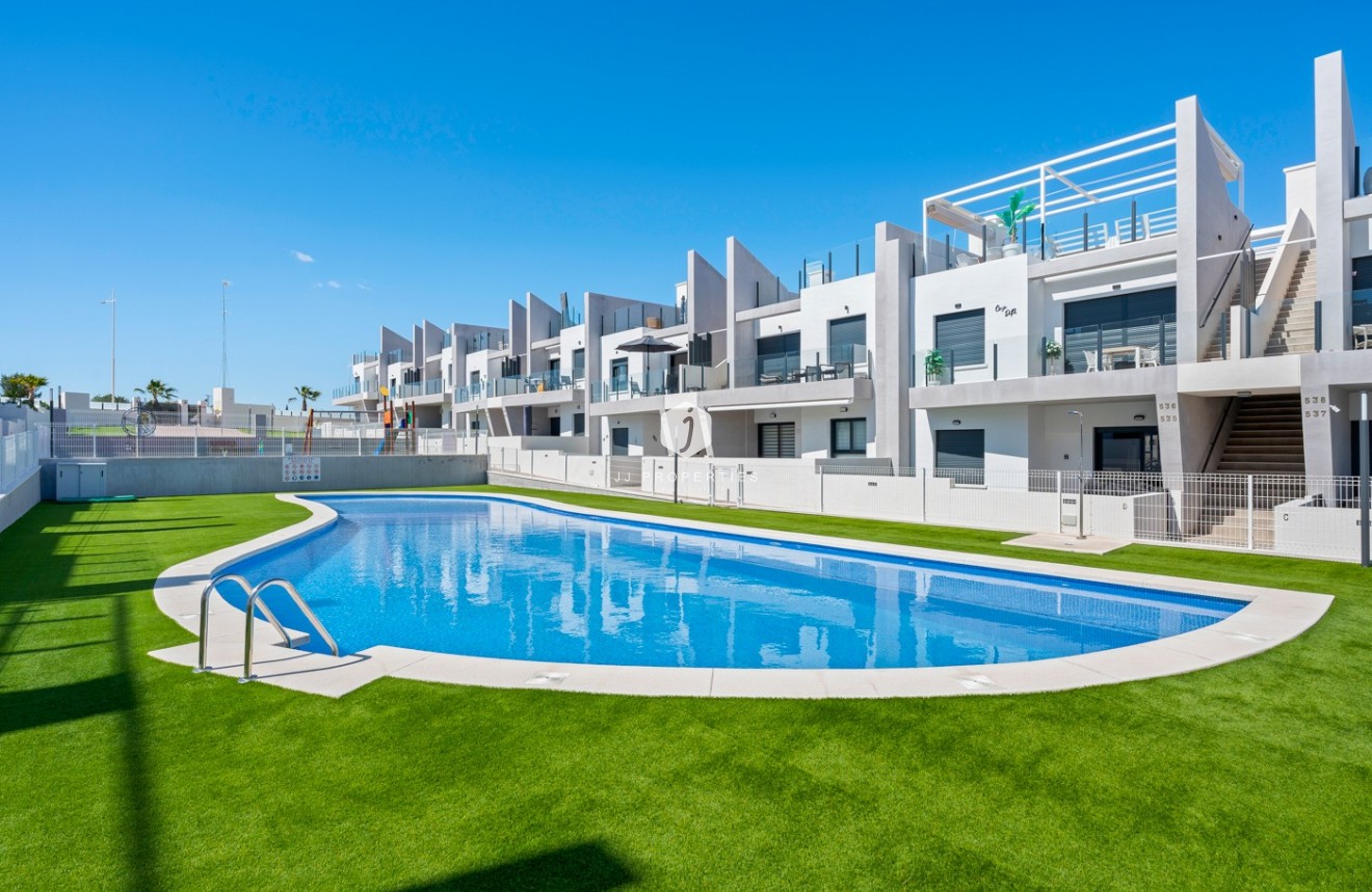 Resale - Apartment / flat -
San Miguel de Salinas - Inland