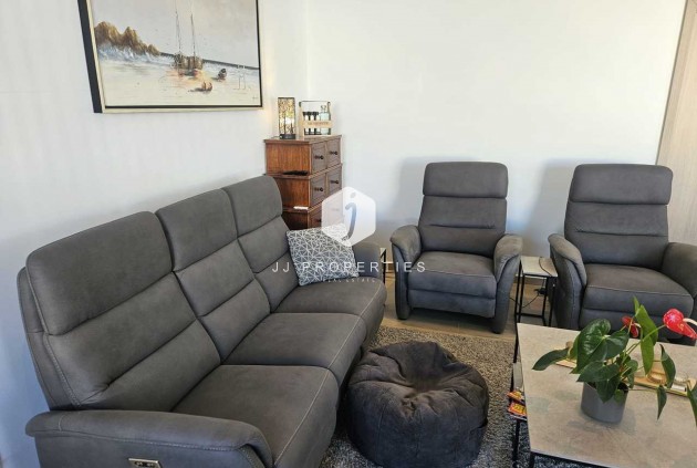 Resale - Villa -
Torrevieja - Costa Blanca