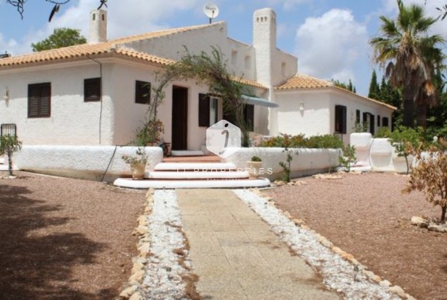 Aus zweiter Hand - Villa -
Cabo Roig - Costa Blanca