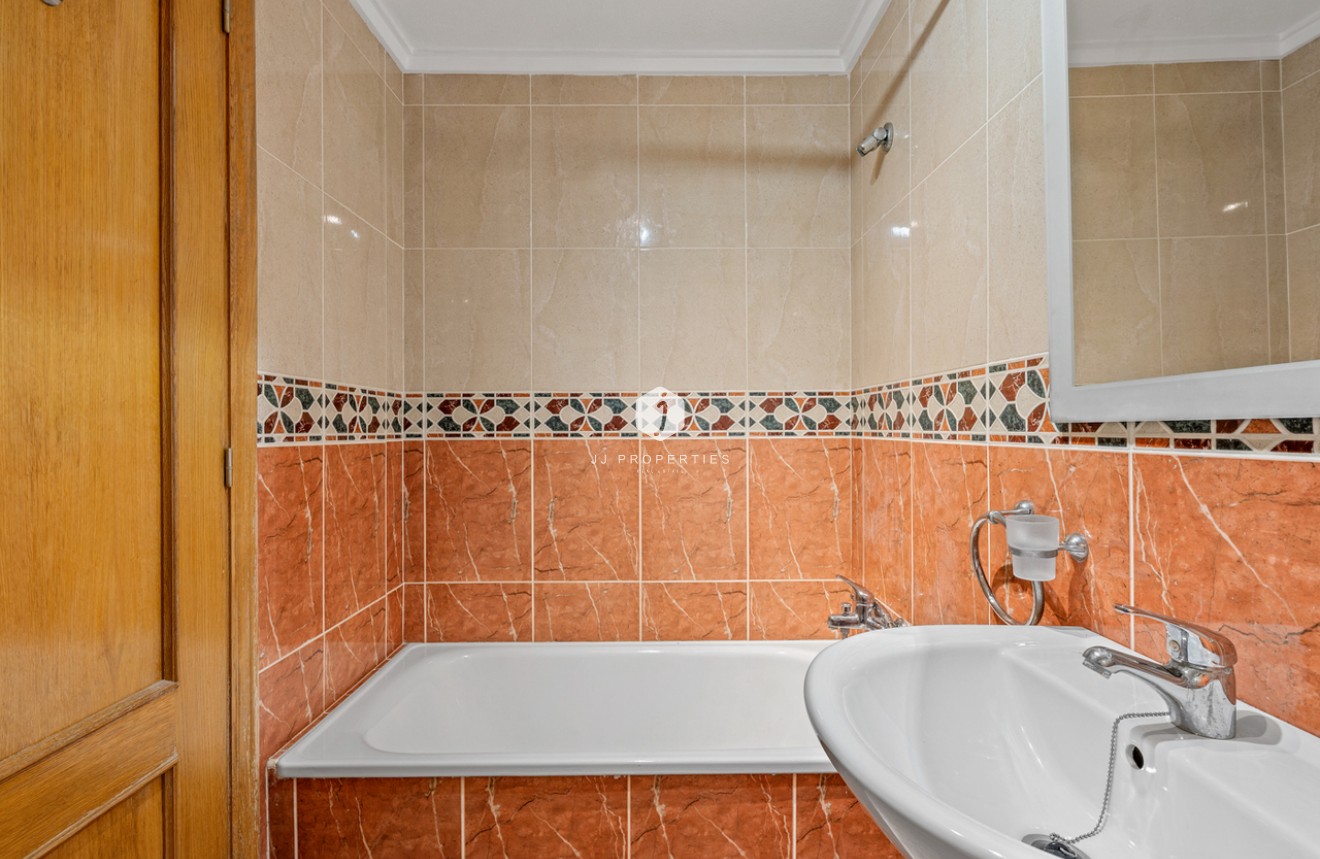 D'occasion - Appartement -
Algorfa - Inland