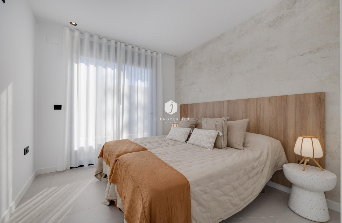 Obra nueva - Villa -
Torrevieja - Sector 25