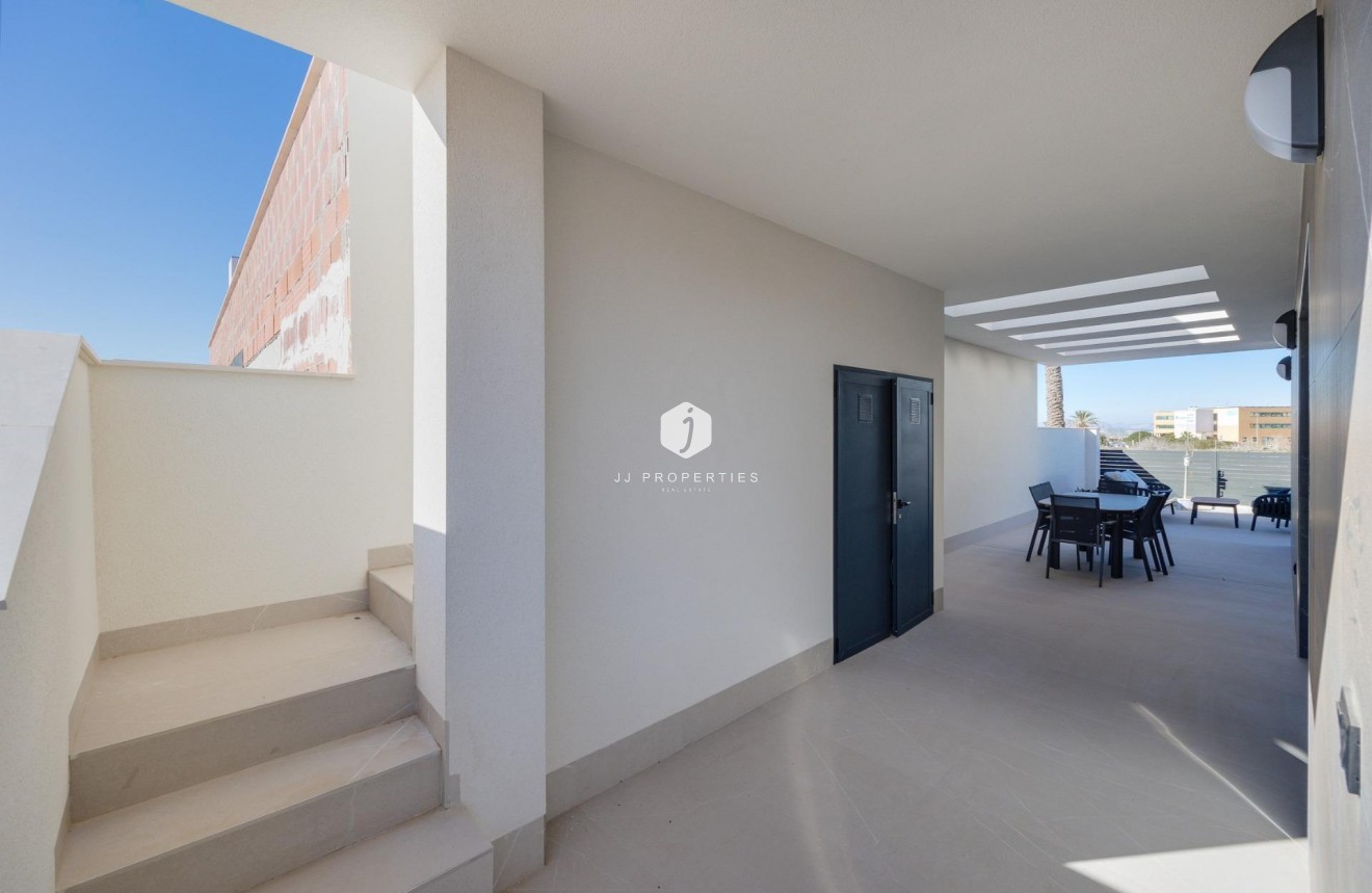 Obra nueva - Villa -
Torrevieja - Sector 25