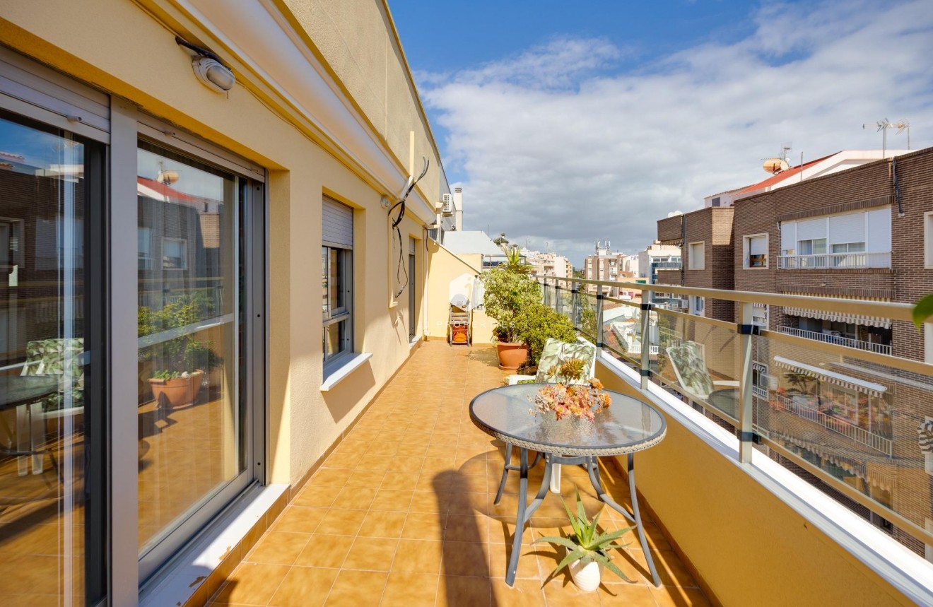 Resale - Penthouse -
Torrevieja - Centro