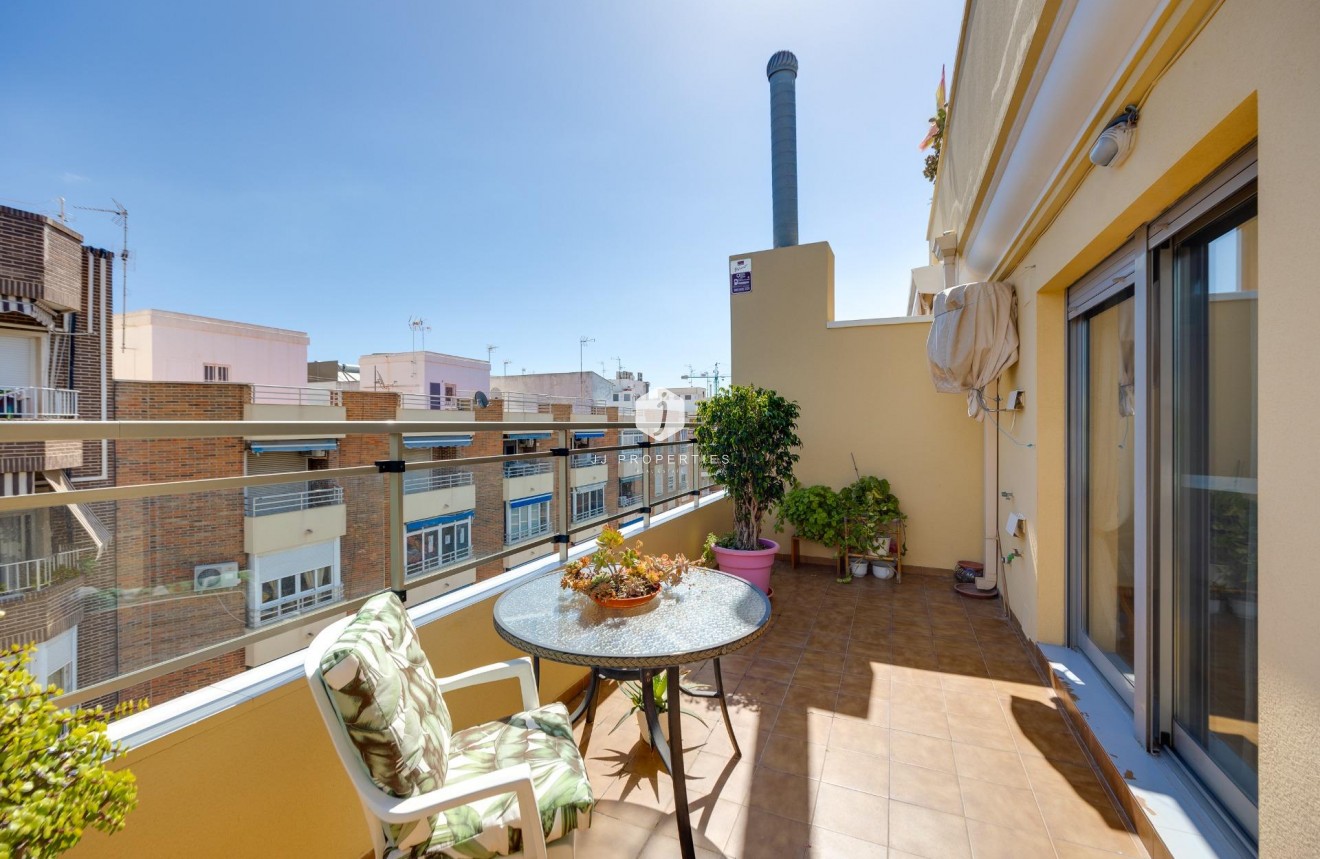 Resale - Penthouse -
Torrevieja - Centro