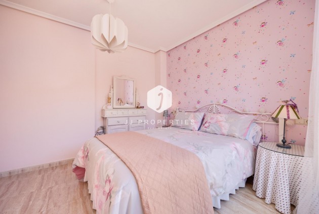 Resale - Penthouse -
Torrevieja - Centro