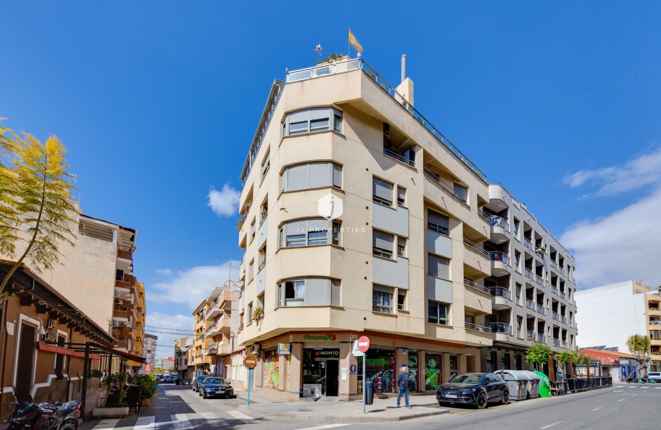 Resale - Penthouse -
Torrevieja - Centro