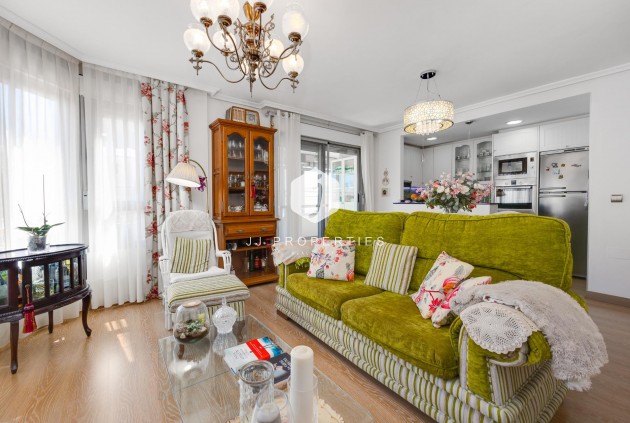 Z drugiej ręki - Daszek -
Torrevieja - Centro