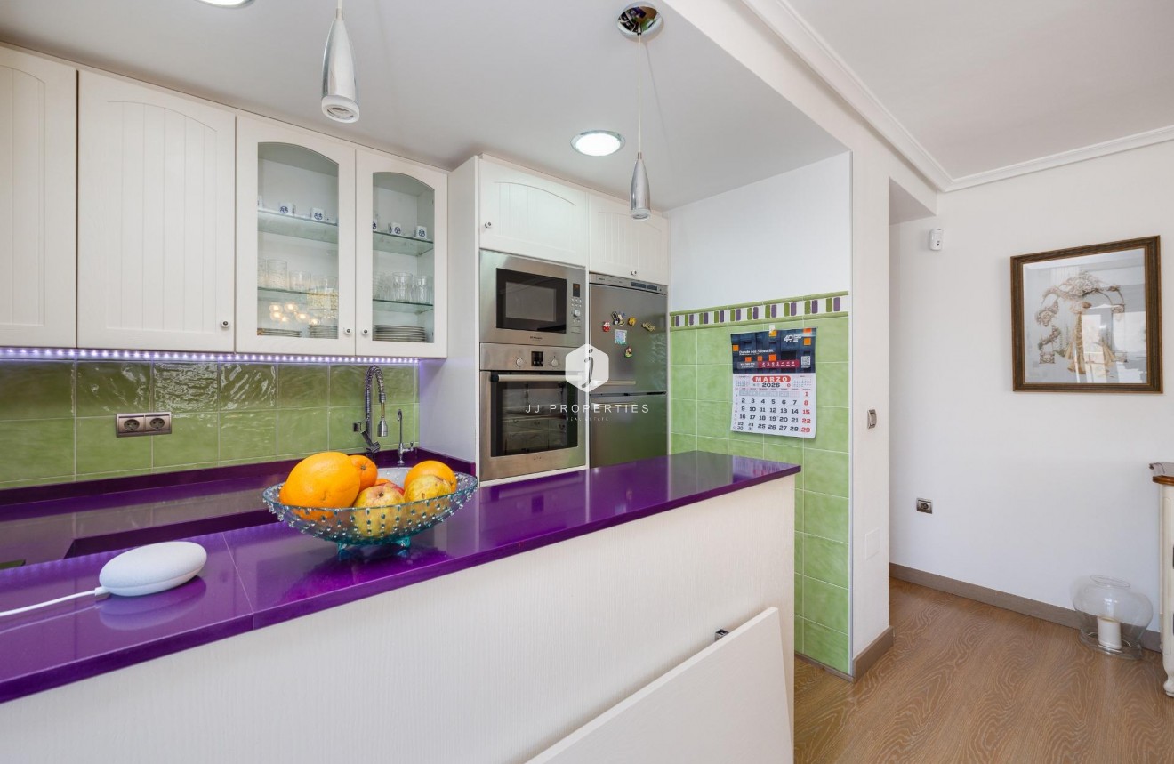 Z drugiej ręki - Daszek -
Torrevieja - Centro