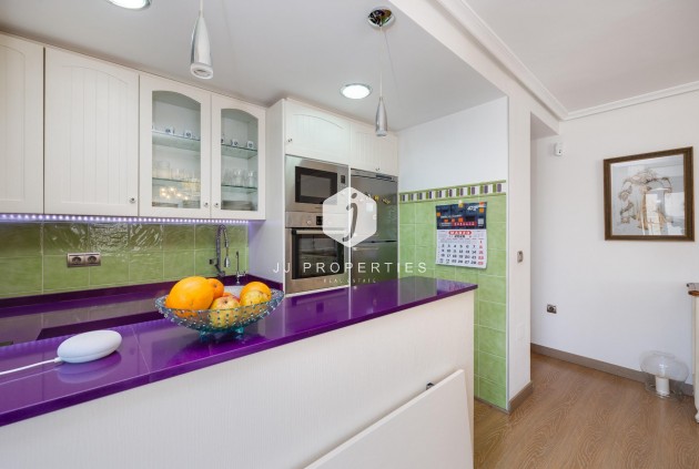 Z drugiej ręki - Daszek -
Torrevieja - Centro