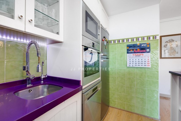 Z drugiej ręki - Daszek -
Torrevieja - Centro