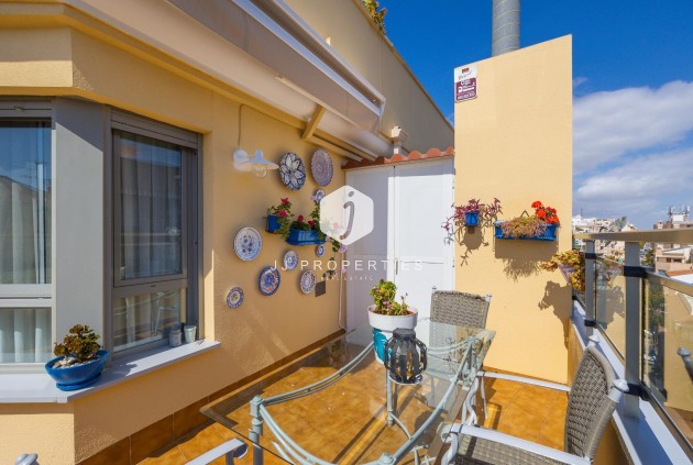 Z drugiej ręki - Daszek -
Torrevieja - Centro