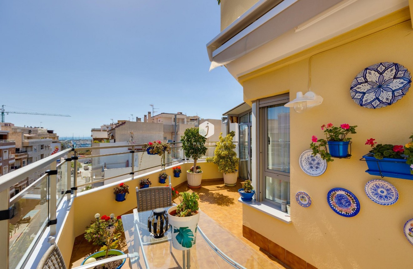 Z drugiej ręki - Daszek -
Torrevieja - Centro