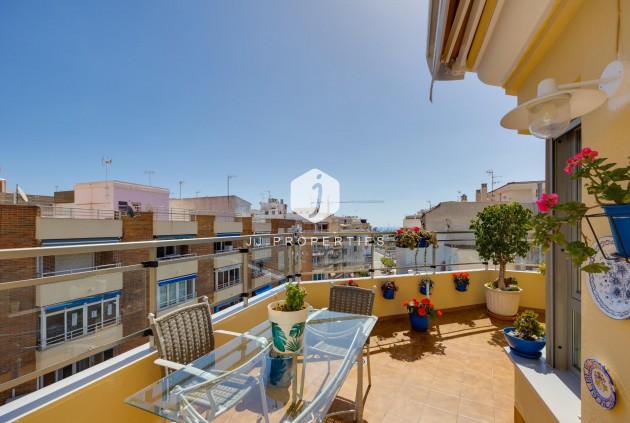 Z drugiej ręki - Daszek -
Torrevieja - Centro