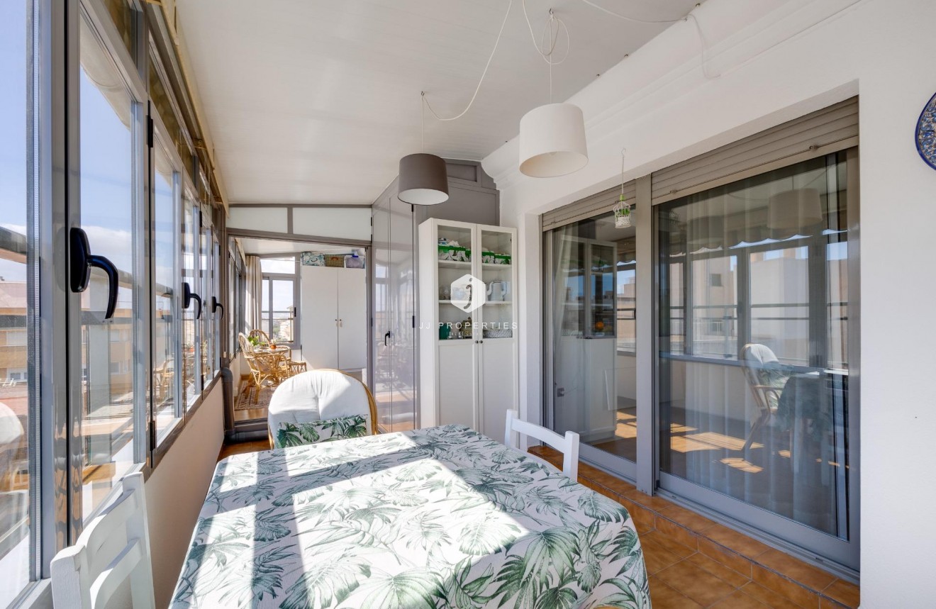 Z drugiej ręki - Daszek -
Torrevieja - Centro