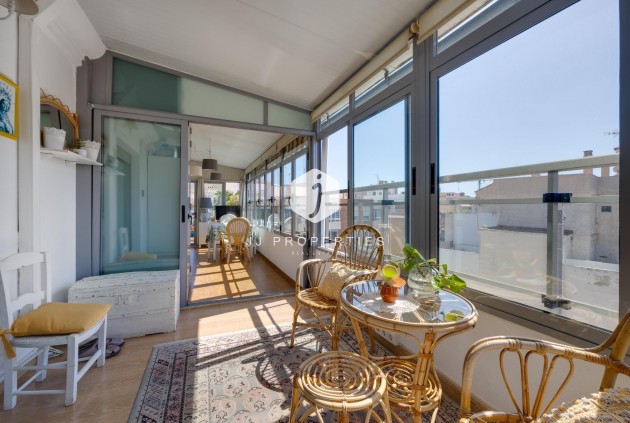 Z drugiej ręki - Daszek -
Torrevieja - Centro